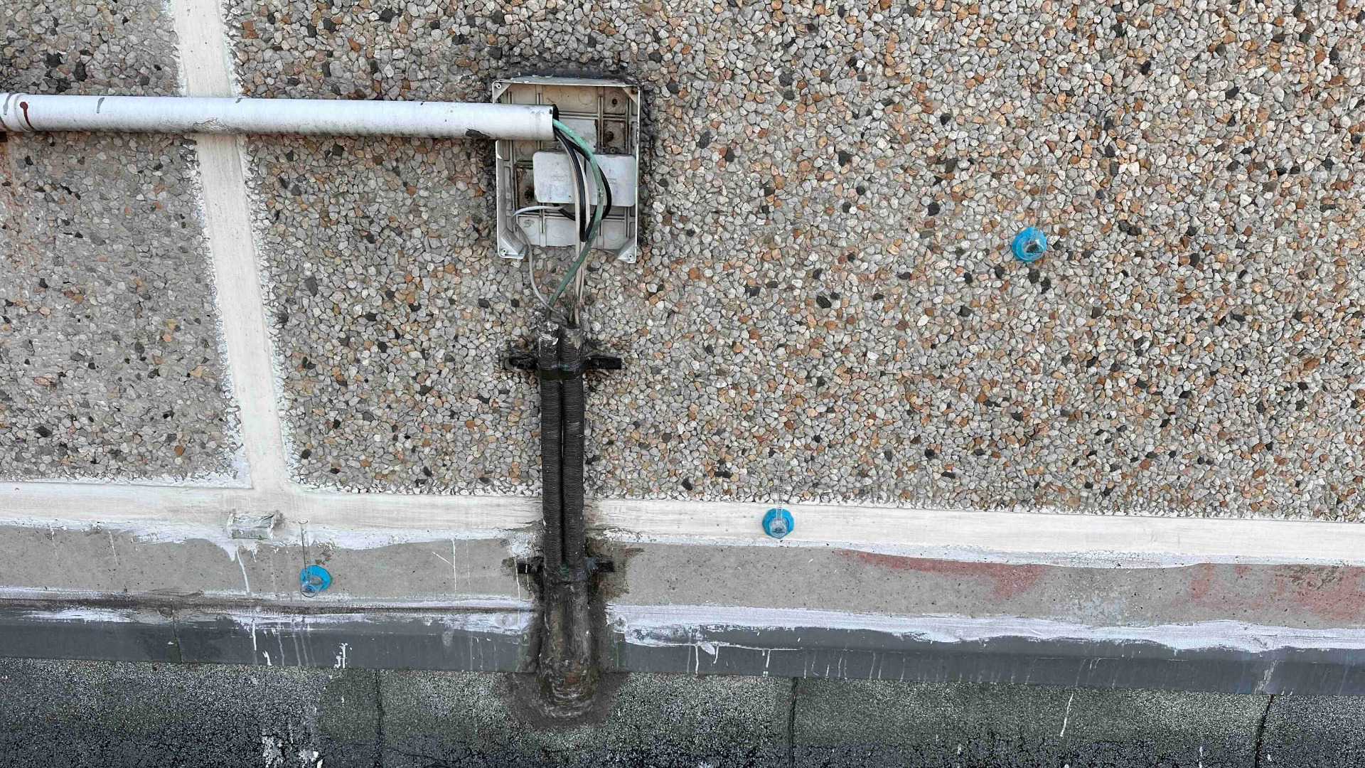 Zkouška různých materiálu v ploše